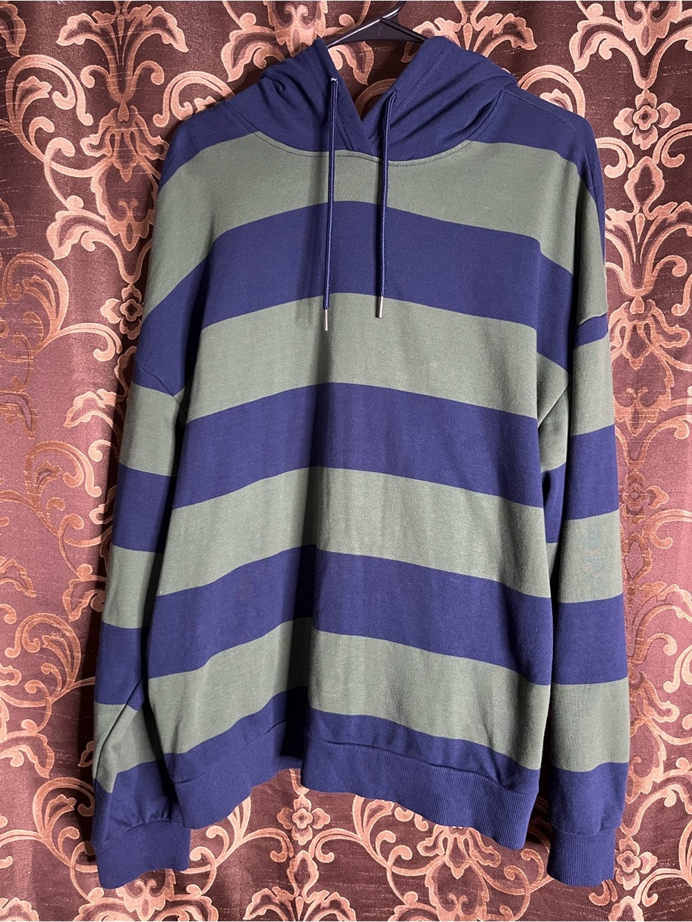 Men’s Original Use Striped Hooded Long-Sleeve Shirt in Navy and Olive